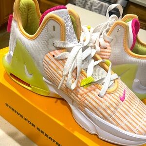Men’s Nike Lebron witness vi EP 8 1/2